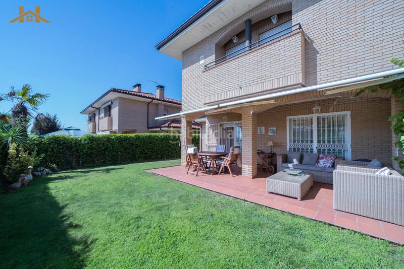 Foto d5490221-8bbc-464a-91b8-1b8feac7c7a4. Chalet con camino riscaldamento piscina in Sevilla la Nueva