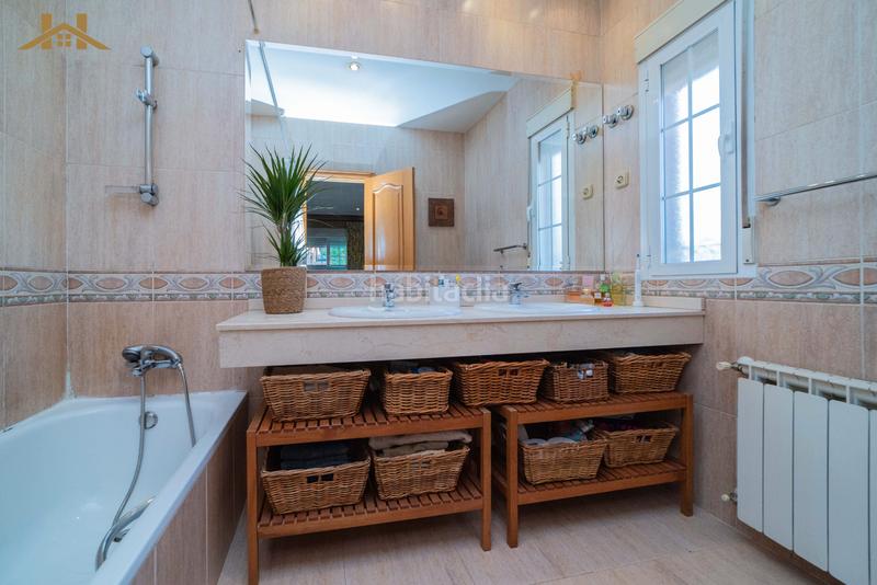 Foto ee1d820c-c720-42fb-b932-5e3bf3872fda. Chalet con camino riscaldamento piscina in Sevilla la Nueva