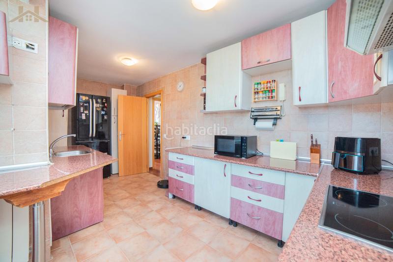 Foto 8ba3f0cd-7acb-4ff9-8f0e-8404cb4d1c69. Appartement dans avenida de madrid 13 dans Sevilla la Nueva