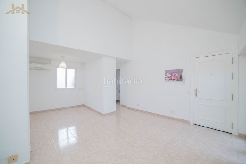 Foto 1b3279a8-f4ab-49eb-abb9-05a557acbd17. Àtic a Sevilla la Nueva