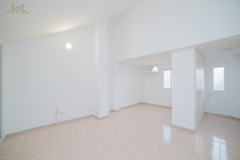 Foto f97355f8-899b-424c-bafb-ab6be6acf213. Àtic a Sevilla la Nueva