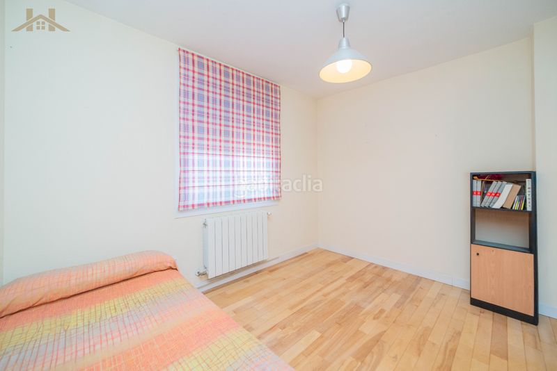 Foto a02311ce-14a3-4edc-a973-f368f7080f32. Xalet amb calefacció a Brunete