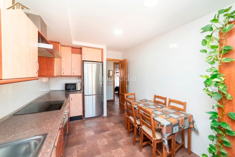 Foto 0ef71ee8-313c-4ef3-b12e-ec864360d802. Casa adossada a Sevilla la Nueva