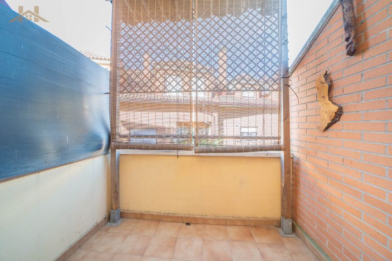 Foto e5d35d83-7fac-46a8-ac3a-b60a63a18924. Dúplex amb calefacció a Sevilla la Nueva