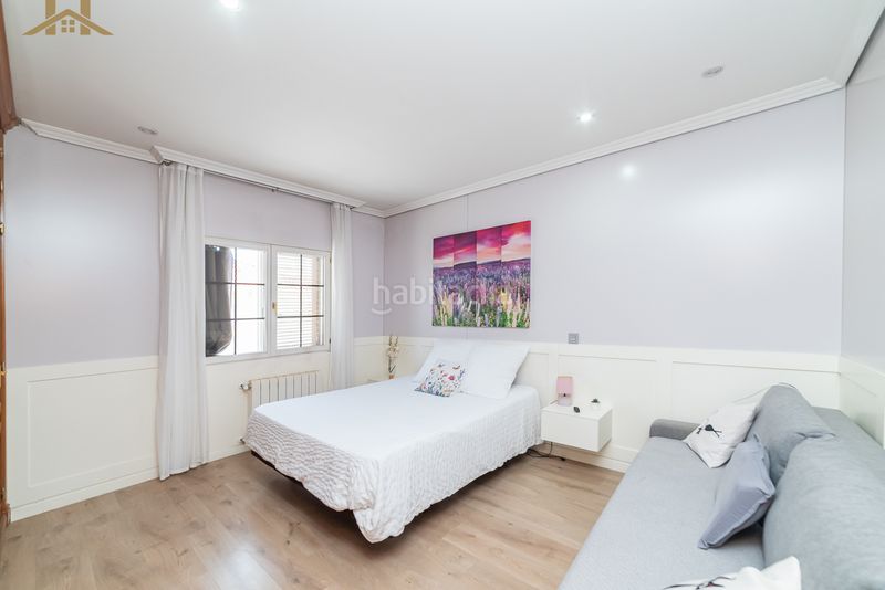 Foto 07fbdb89-5070-48d9-859c-2c97e39668cf. Casa aparellada amb piscina a Brunete