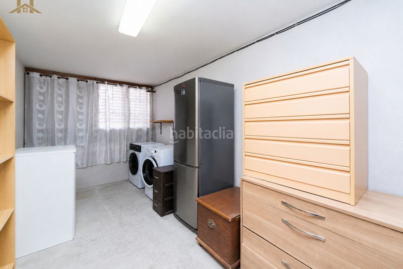 Foto 28bce721-b846-4926-a3ae-7ca4913ec151. Casa aparellada amb piscina a Brunete