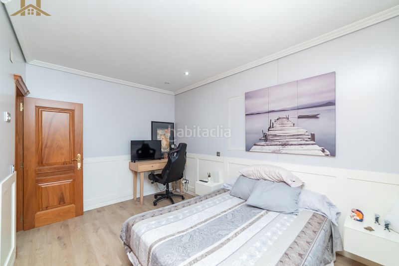 Foto ec81d35a-11ee-43b4-8331-ca6702e2e938. Casa aparellada amb piscina a Brunete