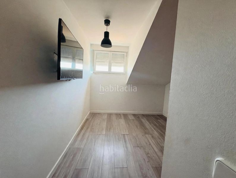 Foto b61f832e-a6da-4977-8766-303bc0a35e16. Lloguer dúplex amb calefacció piscina a Sevilla la Nueva