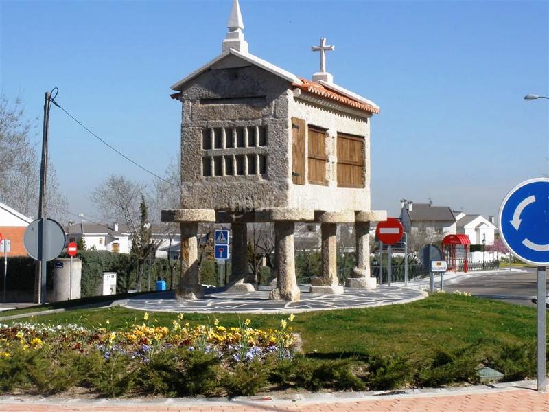 Foto 004cc426-ffe7-4fea-832c-c71b4d627d99. Fondo rustico in Sevilla la Nueva