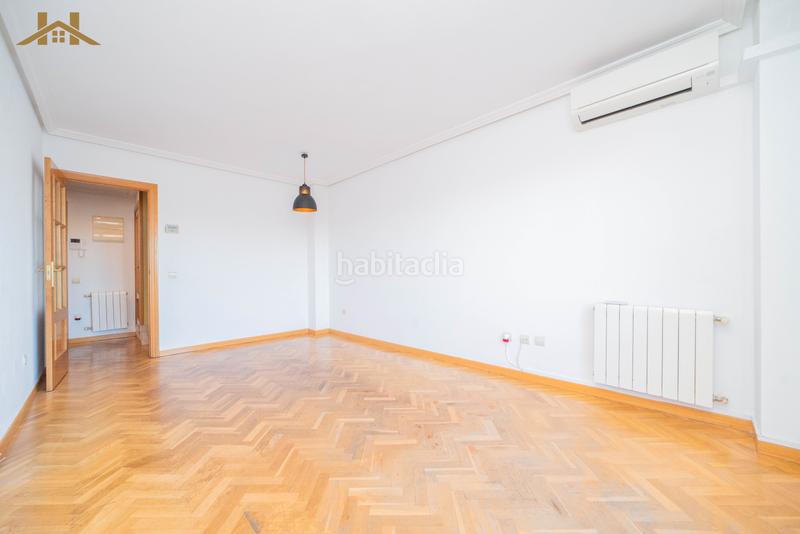 Foto 8fb3ebe3-4093-4b45-8e85-ac4d54c4fa7c. Duplex in calle codorniz 4 in Sevilla la Nueva