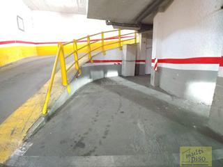 Parking voiture à La Torrassa. L hospitalet de llobregatgaraje