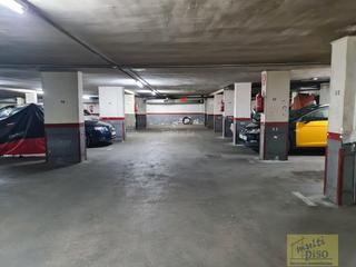 Aparcament cotxe a La Florida. L hospitalet de llobregatgaraje