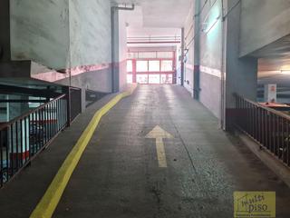 Parking voiture à Les Planes. L hospitalet de llobregatgaraje