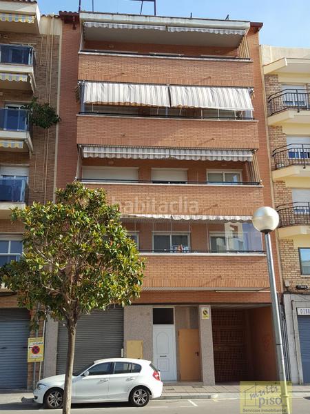 Foto 97cf280c-f818-4b2d-8353-9cbca3b2d449. Affitto posto auto in Centre Sant Joan Despí