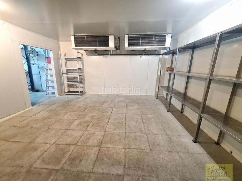 Foto 2b24e639-b581-4a89-b577-9bd13cb9ca0a. Local comercial l hospitalet de llobregatlocal en Hospitalet de Llobregat (L´)