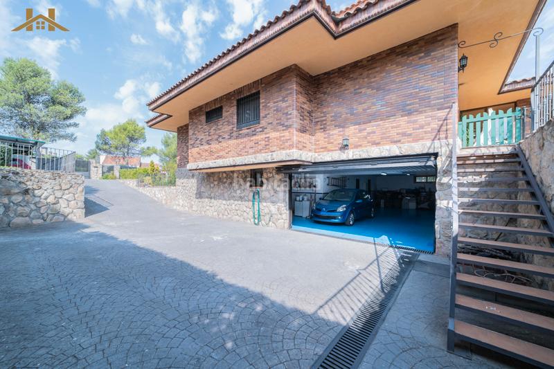 Foto a99d2a40-6798-442c-afcc-c20c0831458e. Chalet dans El Bosque Villaviciosa de Odón