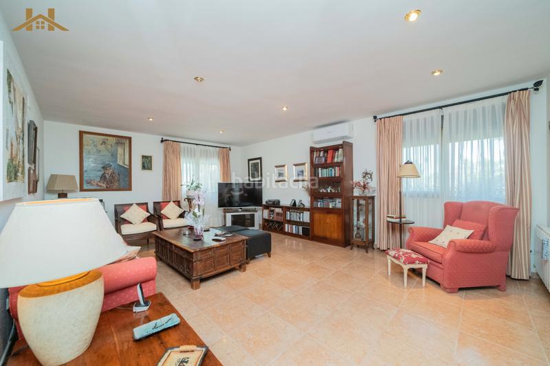 Foto b95c5f3c-e70c-4be0-bc43-6020ad36d12c. Chalet dans El Bosque Villaviciosa de Odón