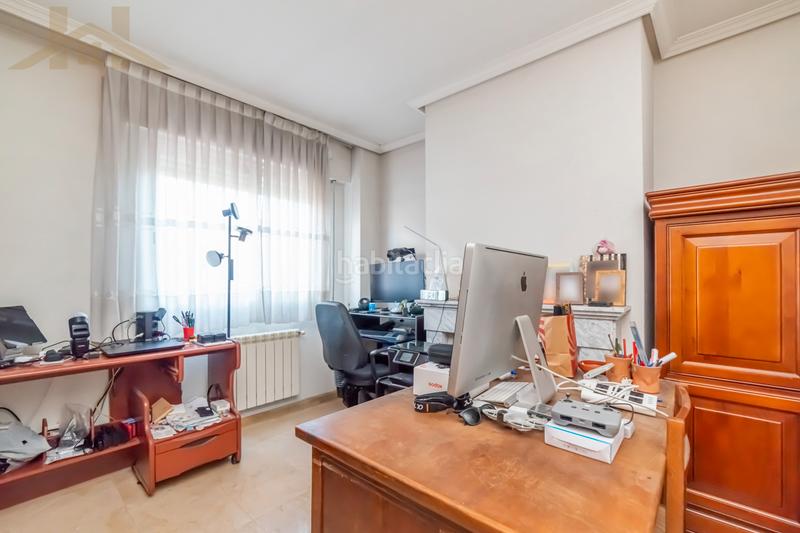 Foto 0fee9aa1-889c-45fc-aaa9-5442958c868b. Casa aparellada amb calefacció a Centro Villaviciosa de Odón