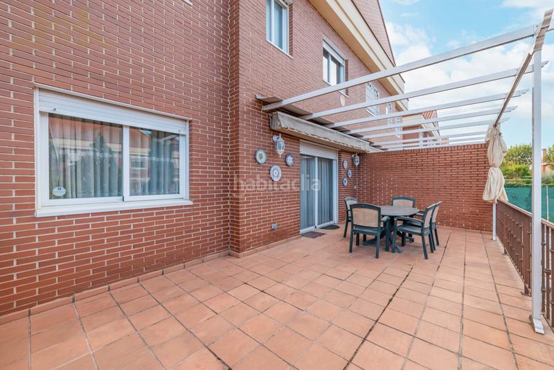 Foto afbc4ed6-bb4c-4847-8e01-05f278241a56. Casa aparellada amb calefacció a Centro Villaviciosa de Odón