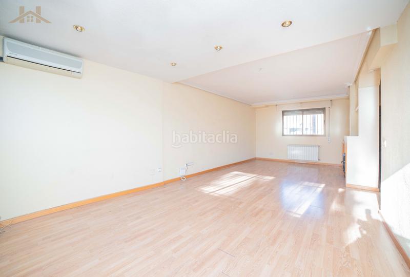 Foto b39cfffb-6916-46b1-a8f7-b29d6e4a687a. Casa adosada espectacular chalet adosado en en el Centro de villaviciosa en Villaviciosa de Odón