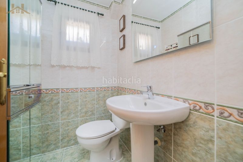 Foto feafb47c-960b-464b-b712-197400b679e5. Casa adosada espectacular edificio de tres plantas en el Centro en Villaviciosa de Odón