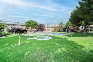 Appartamento in Calle tera 1. Espectacular piso en la urbanización de el bosque