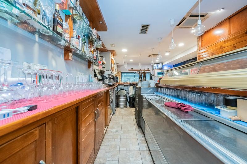 Foto 2314fc3e-df18-433d-8bd1-73be00b86ec2. Local comercial a Centro Villaviciosa de Odón