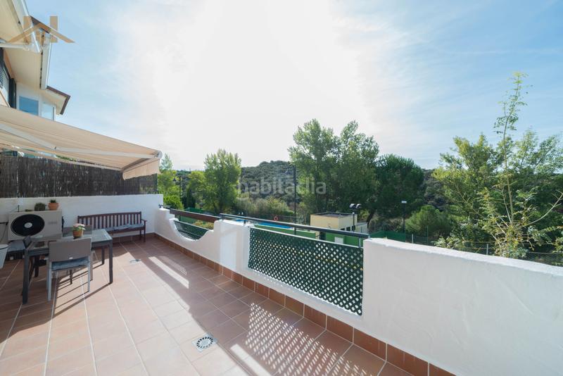 Foto 7e568b83-8855-4920-ba19-62a8f93912d3. Casa adossada amb aparcament piscina a Parquelagos-Puente Nuevo Galapagar