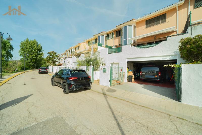 Foto 92d276f4-e323-41bd-b9c2-3255e4166e58. Casa adossada amb aparcament piscina a Parquelagos-Puente Nuevo Galapagar