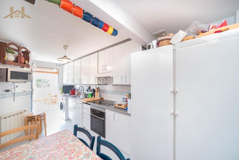 Foto 975f6c05-0010-4b11-b05e-59614b48ba03. Casa adossada amb aparcament piscina a Parquelagos-Puente Nuevo Galapagar