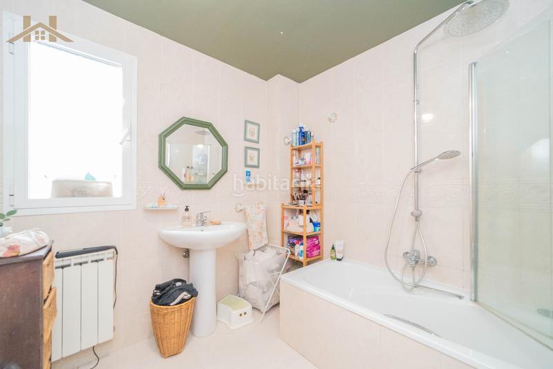 Foto ce51034f-8f93-4386-a636-41da7248bcd8. Casa adossada amb aparcament piscina a Parquelagos-Puente Nuevo Galapagar