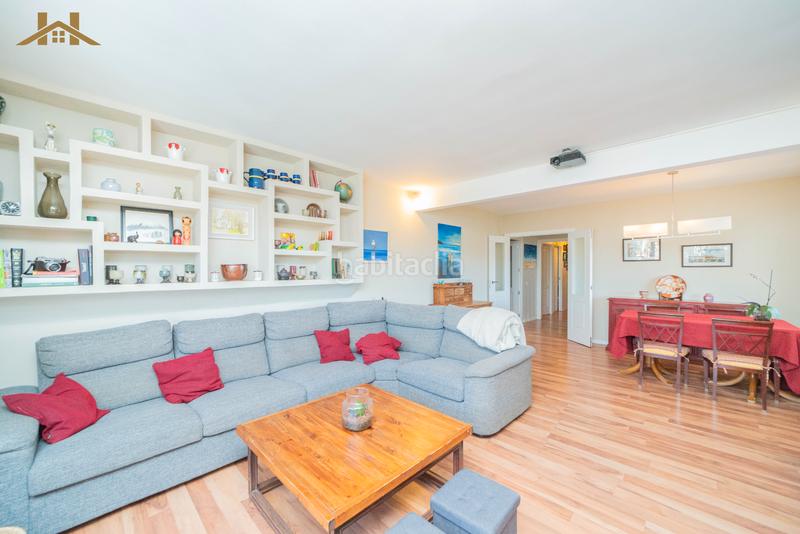 Foto 021d20ed-f5c5-489a-9100-6c4127e12bc9. Chalet con riscaldamento parcheggio piscina in Colmenarejo