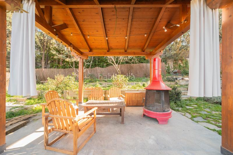 Foto dcc68ac1-d8ee-41dc-b2dd-79fe23e439f3. Chalet con riscaldamento parcheggio piscina in Colmenarejo