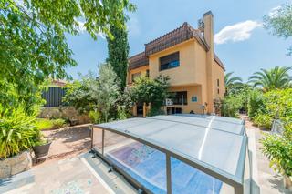 Maison jumelée  Calle conjuro. Chalet pareado en venta en calle conjuro