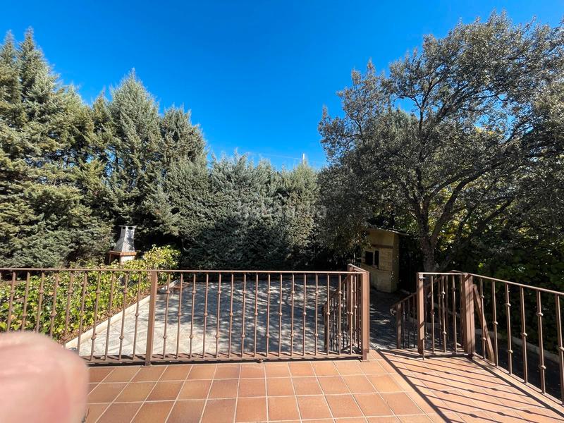 Foto 09a70fe5-0937-4668-a446-1de16dfbb4ef. Affitto casa bifamiliare con camino riscaldamento parcheggio piscina in Galapagar