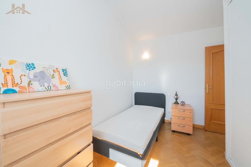 Foto 08b7ecdf-b1eb-42a4-86b1-f5b8be5f759c. Casa a schiera con camino riscaldamento parcheggio piscina in Galapagar