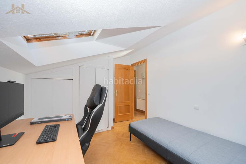 Foto 1c004edc-828c-492f-93be-c9ce1ffc24bf. Casa a schiera con camino riscaldamento parcheggio piscina in Galapagar