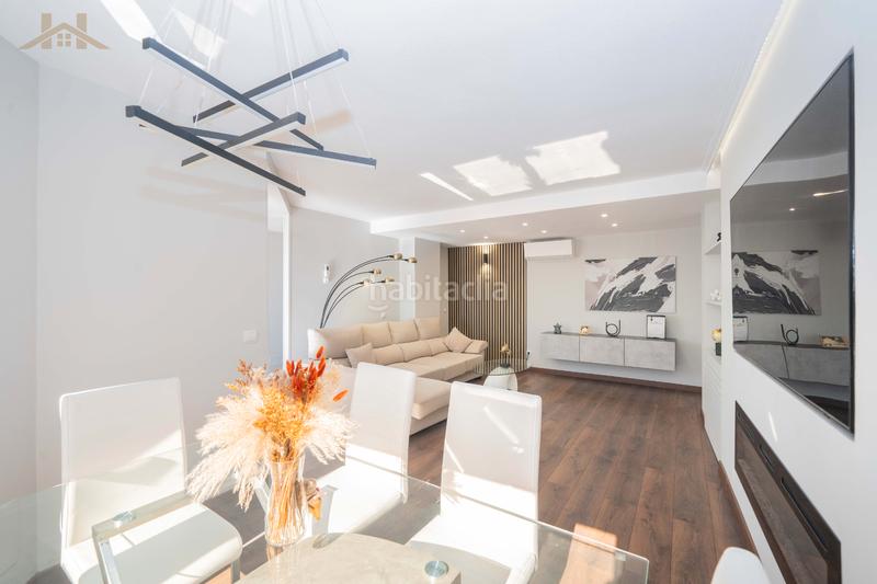 Foto 42f458ce-63b7-41e5-a530-21ffe06c93fe. Casa a schiera con camino riscaldamento parcheggio piscina in Galapagar