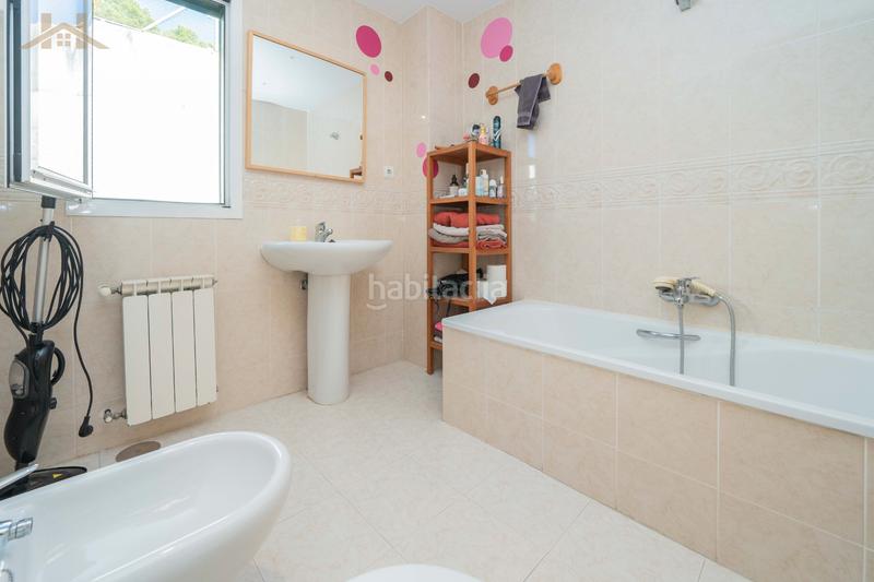 Foto 5e39ff99-f753-485e-b997-9f8b1541bacf. Casa a schiera con camino riscaldamento parcheggio piscina in Galapagar