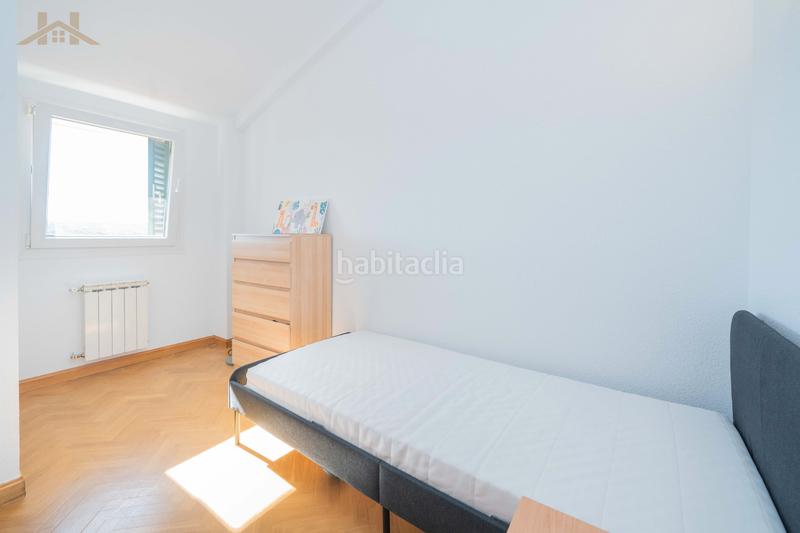 Foto 86328629-c03e-4ece-b52d-e5afd24527c7. Casa a schiera con camino riscaldamento parcheggio piscina in Galapagar