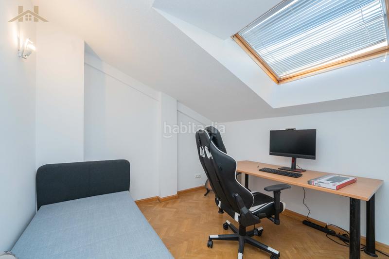 Foto bfcff665-52ca-4331-8185-38458bd37c48. Casa a schiera con camino riscaldamento parcheggio piscina in Galapagar