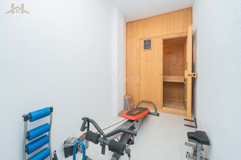 Foto f1296e1b-488c-4669-94dc-37999cfd8098. Casa a schiera con camino riscaldamento parcheggio piscina in Galapagar