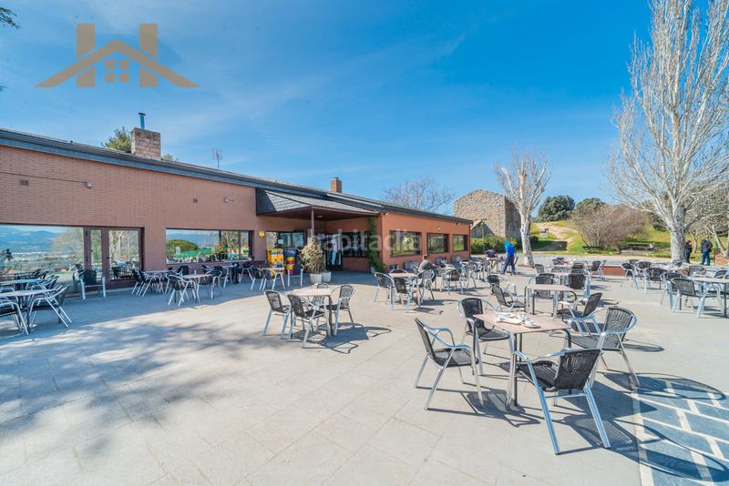 Foto a875ab32-94fe-4ecb-9759-9f0589949377. Casa adosada agencia inmobiliaria zona oficina hogares : en venta: espectacular adosado en la mejor zona de gal en Galapagar