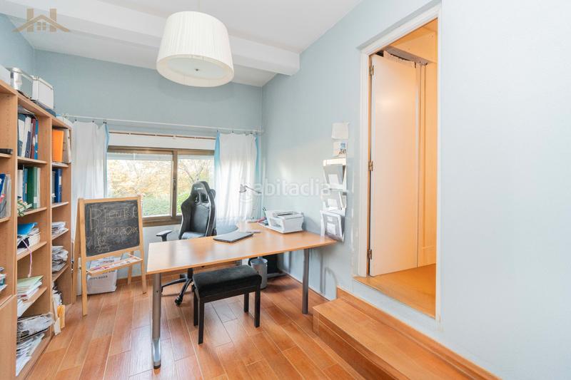 Foto e29fb05d-ca4b-47a5-b9c1-b1aabd7cb649. Casa adosada agencia inmobiliaria zona oficina hogares : en venta: espectacular adosado en la mejor zona de gal en Galapagar