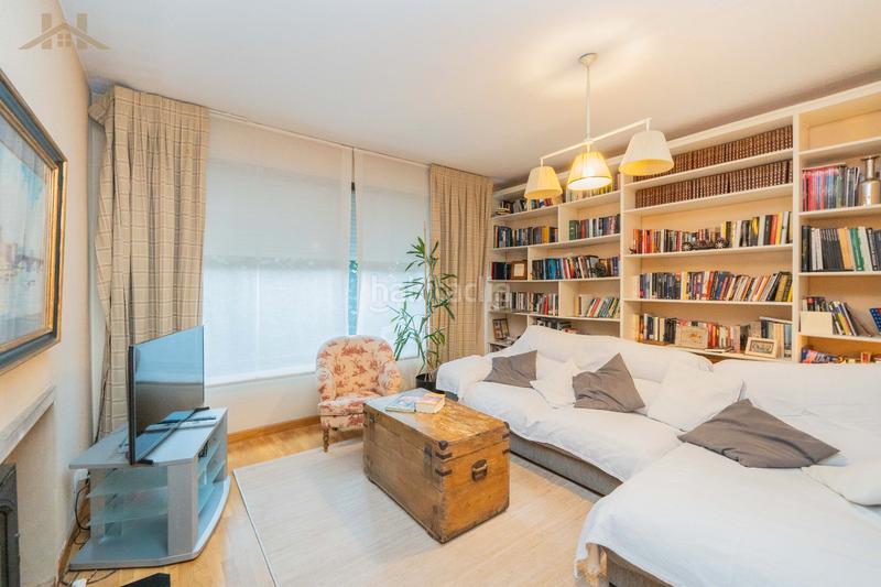 Foto ec3586a7-ff2d-4f59-9ff4-06a10b043653. Casa adosada agencia inmobiliaria zona oficina hogares : en venta: espectacular adosado en la mejor zona de gal en Galapagar