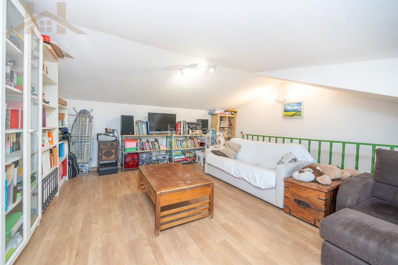 Foto 04109d54-bc6e-4693-bca7-02337bd1a24c. Casa adosada chalet adosado en venta en calle guindal en Colmenarejo