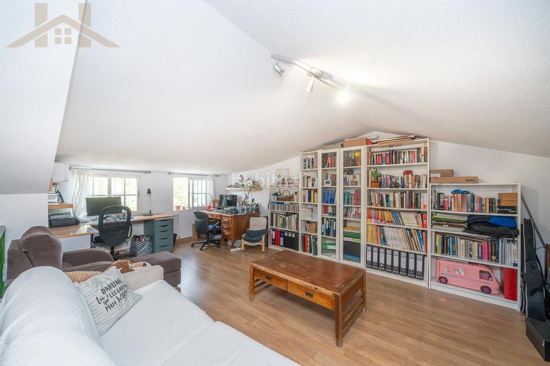 Foto 766170b9-436b-473c-976d-6ddbc8bd9061. Casa adosada chalet adosado en venta en calle guindal en Colmenarejo