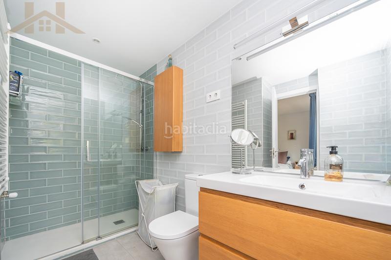 Foto c139ce47-d231-4438-b240-195dd16336f4. Casa adosada chalet adosado en venta en calle guindal en Colmenarejo