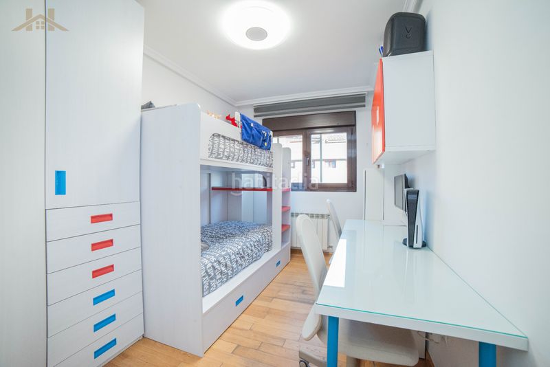 Foto 3877badd-2ed9-48a5-9c45-02d621c52a90. Piso  en venta en calle doménico veneciano en Seseña