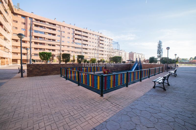 Foto cfe71858-a991-48d3-9a0a-e2cd18d08ad4. Piso  en venta en calle doménico veneciano en Seseña